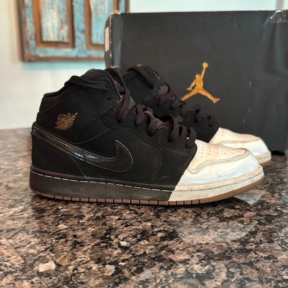 Air Jordan 1 mid GG Sneakers 7Y